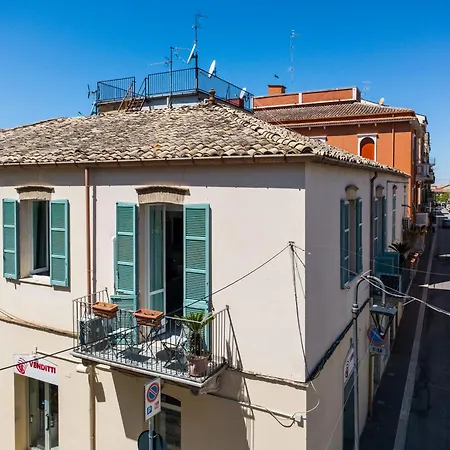 Bandiera Urban House Apartment *