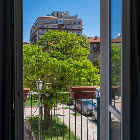 Bandiera Urban House شقة *